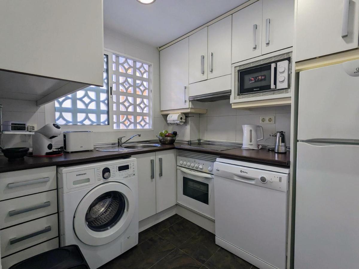 Garden Beach Apartment Torrevieja Exterior photo